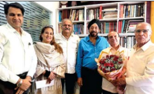 आज का आनंद के 56वें स्थापना दिवस पर शुभकामनाएं